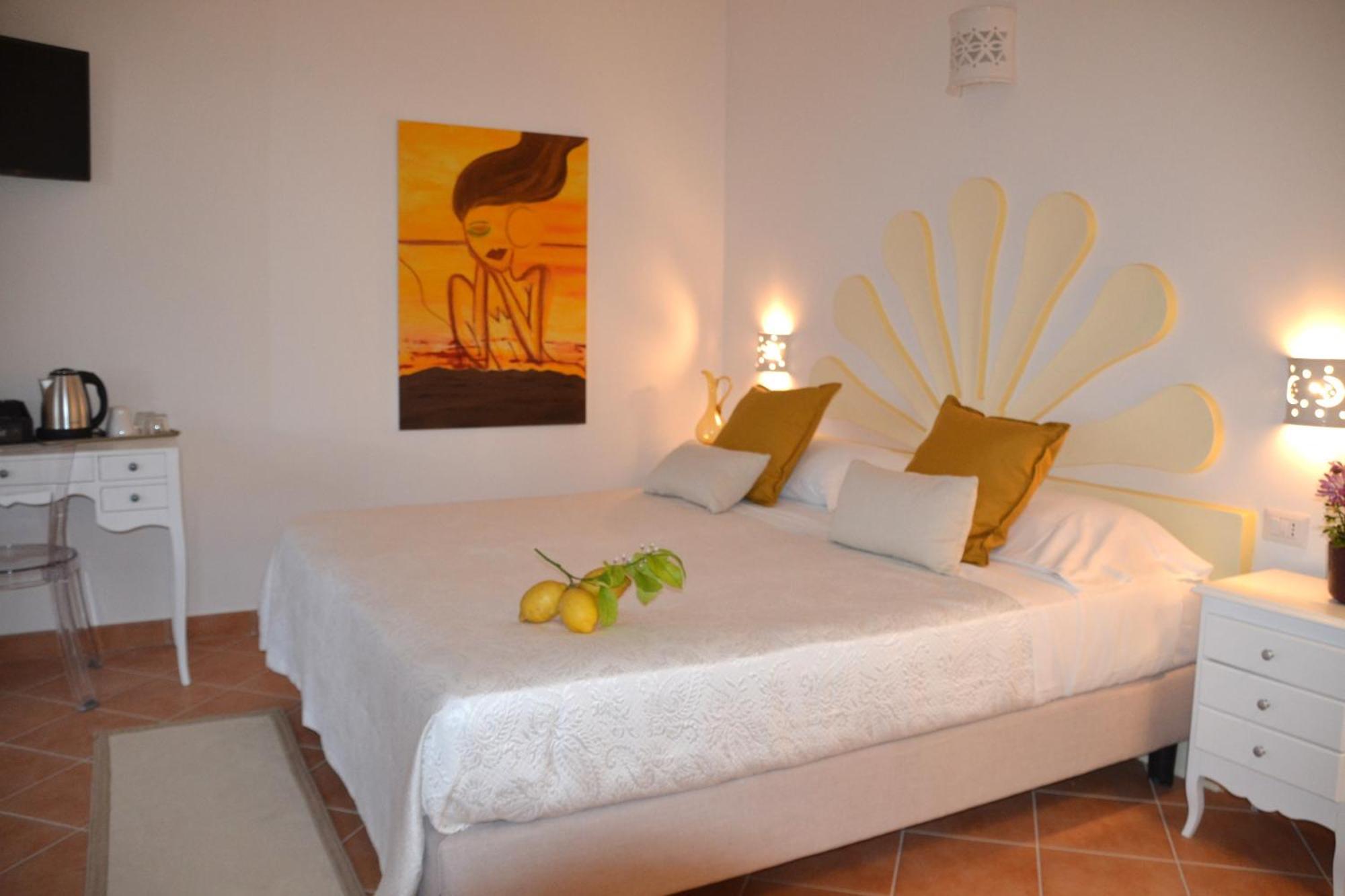 Villa Santa Chiara Positano Suites المظهر الخارجي الصورة