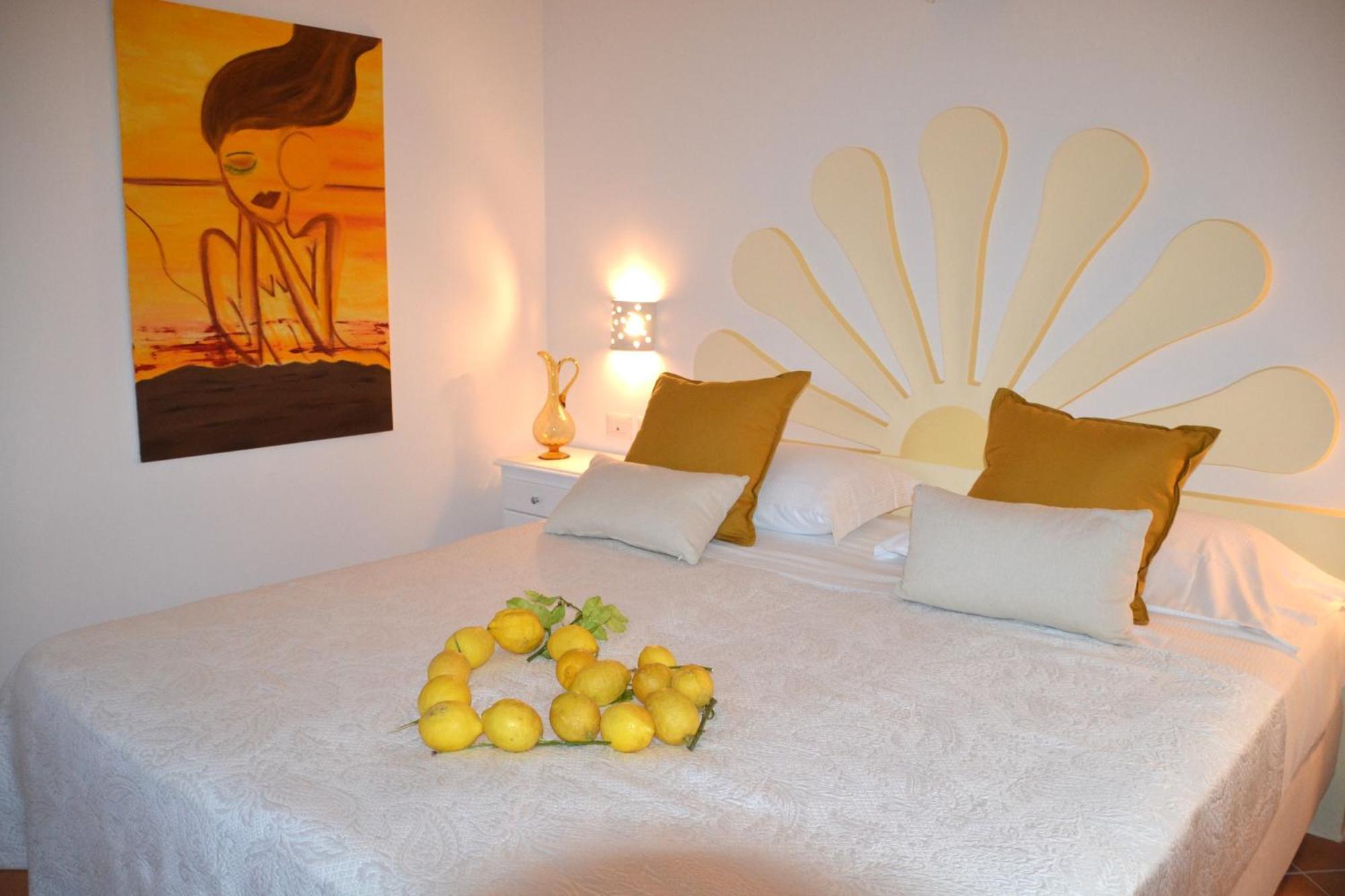 Villa Santa Chiara Positano Suites المظهر الخارجي الصورة
